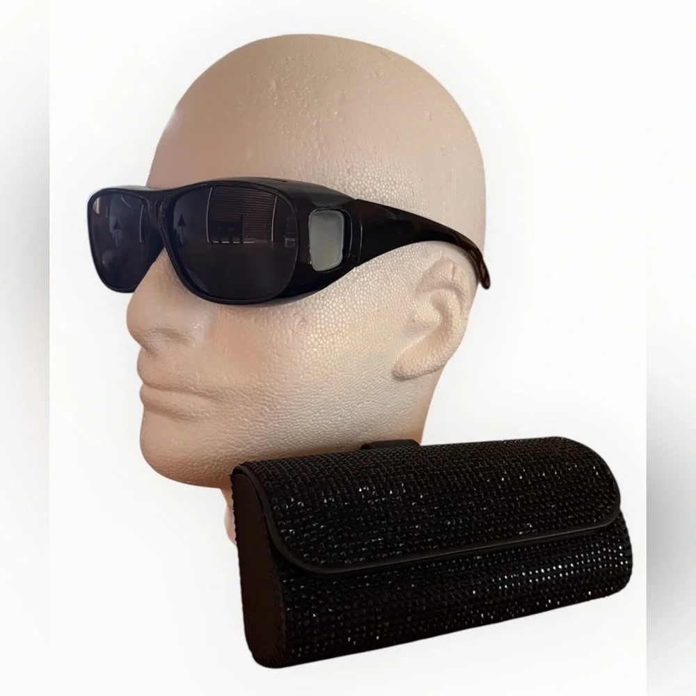 Black Sunglasses with Blingy Case
